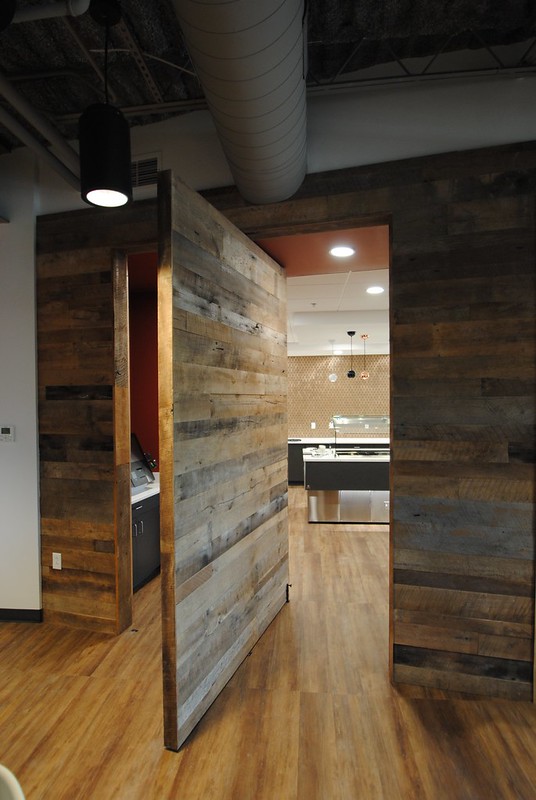Commercial Stock Station 002